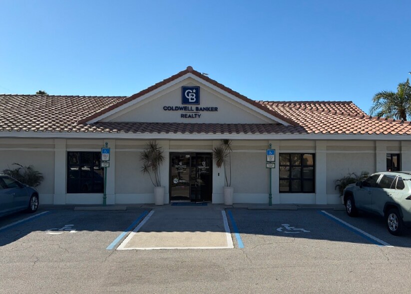 More Photos Of 8191-8195 S Tamiami Trl, Sarasota General Retail For Lease