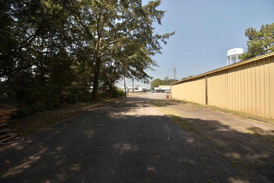 More Photos Of 6474 Ga-85 Hwy, Riverdale Freestanding For Sale