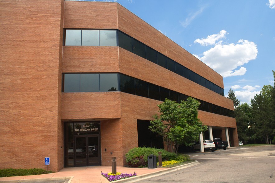 More Photos Of 5950 S Willow Dr, Greenwood Village Medical For Lease