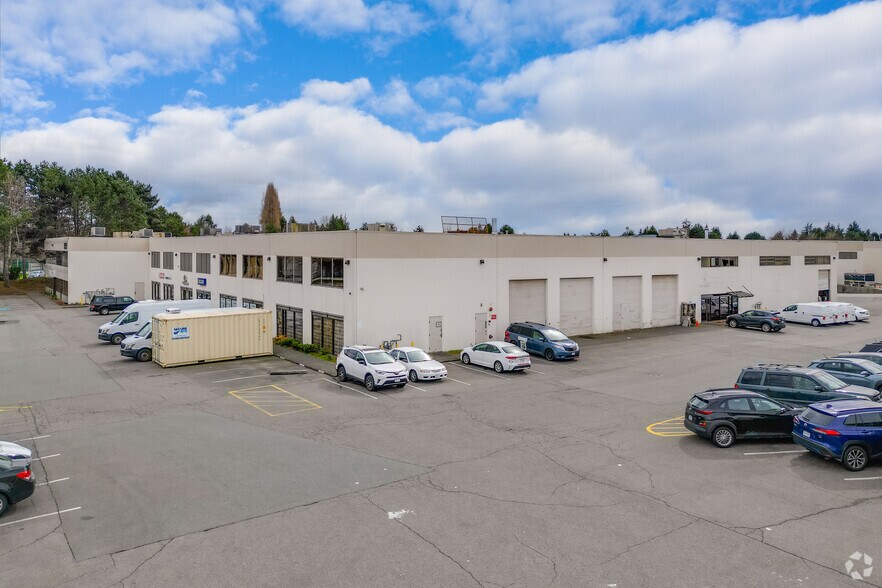 More Photos Of 6651-6671 Elmbridge Way, Richmond Light Distribution For Lease