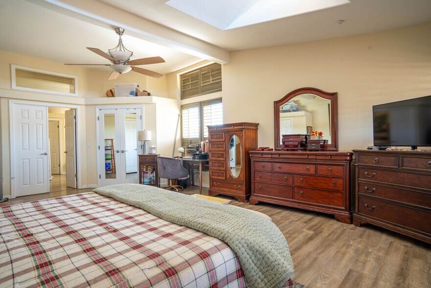 More Photos Of 2017 Walnut Blvd, Brentwood Land For Sale