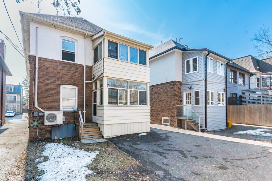 More Photos Of 14 Kilbarry Rd, Toronto Multifamily For Sale