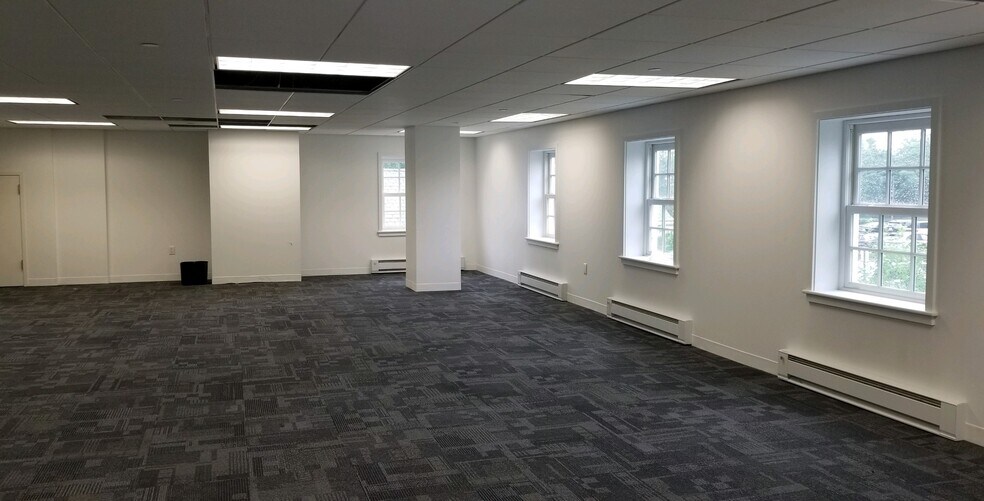 More Photos Of 551 Passaic Ave, West Caldwell Freestanding For Lease