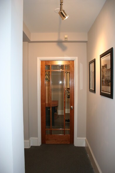 More Photos Of 1514-1518 P St NW, Washington Office For Sale