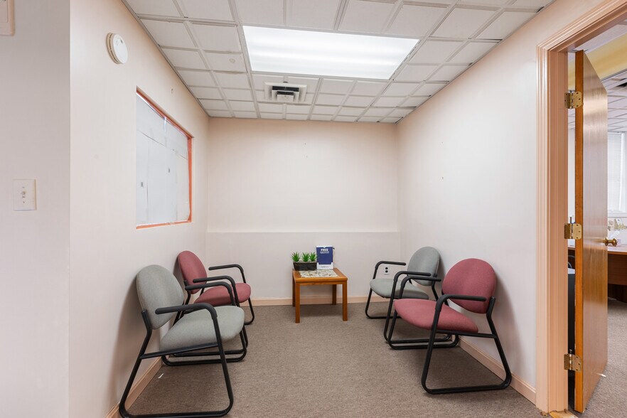 More Photos Of 25 Lowell St, Wilmington Loft Creative Space For Sale