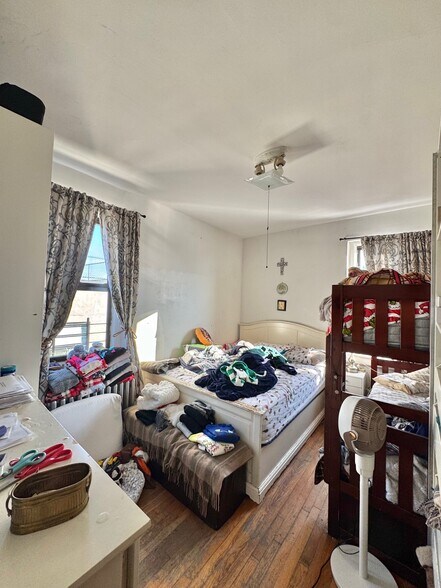 More Photos Of 75 Grant Ave, Brooklyn Apartments For Sale