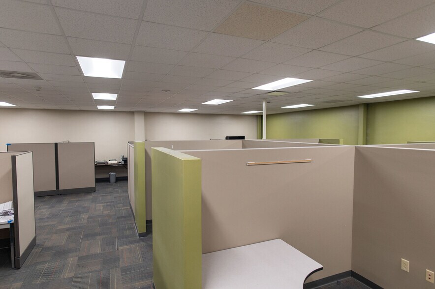 More Photos Of 7700 Torino St, San Antonio Office For Sale