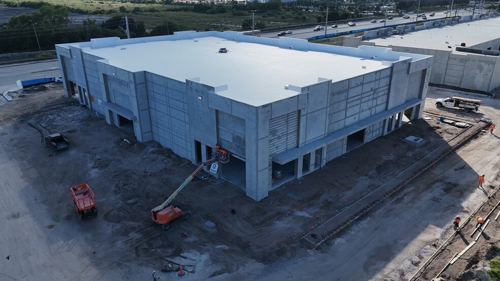 More Photos Of 8289 Boynton Beach Blvd, Boynton Beach Unknown For Lease