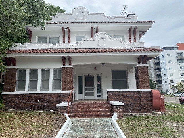 More Photos Of 205 4th Ave N, Saint Petersburg Storefront Retail Office For Sale