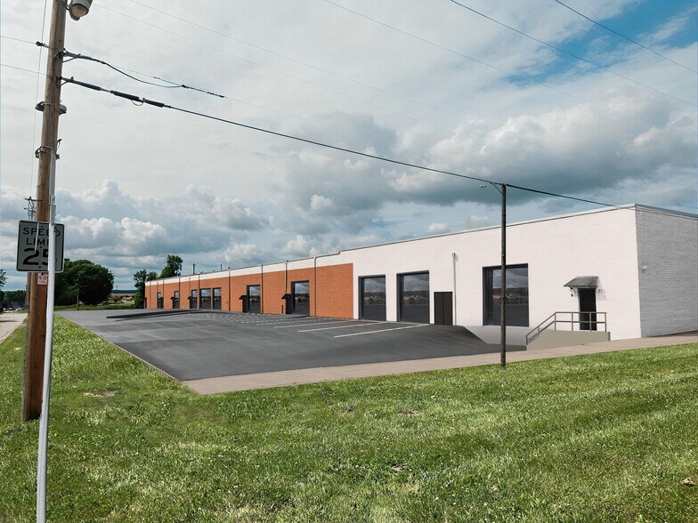 More Photos Of 3000 Atlantic Blvd NE, Canton Warehouse For Lease