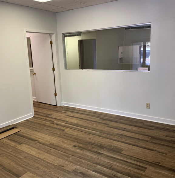 More Photos Of 1902-1906 Meeting Ct, Wilmington Medical For Sale