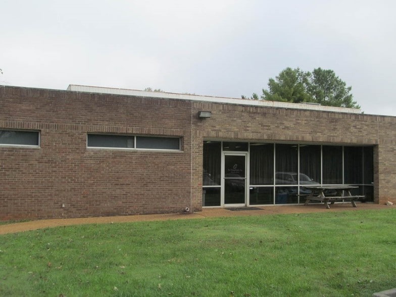 More Photos Of 8904 Cross Park Dr, Knoxville Medical For Lease