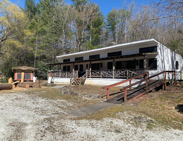 Primary Photo Of 16716 Rosman Hwy, Lake Toxaway Storefront Retail Residential For Lease