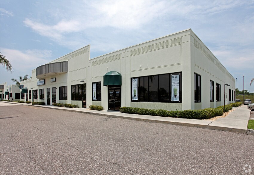 More Photos Of 11513-11549 Lake Underhill Rd, Orlando Unknown For Lease