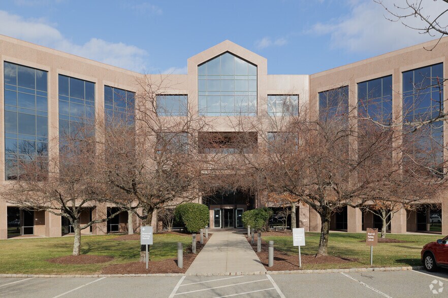 More Photos Of 100 Campus Dr, Florham Park Office For Lease