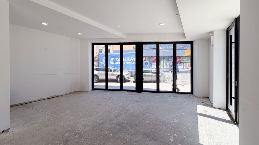More Photos Of 658 Washington Ave, Brooklyn Apartments For Sale