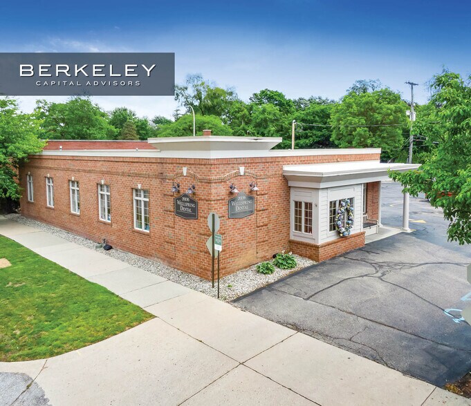 Primary Photo Of 20136 Mack Ave, Grosse Pointe Woods Medical For Lease
