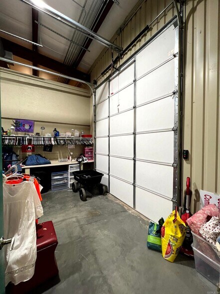 More Photos Of 418 Eastline Rd, Searcy Light Distribution For Sale