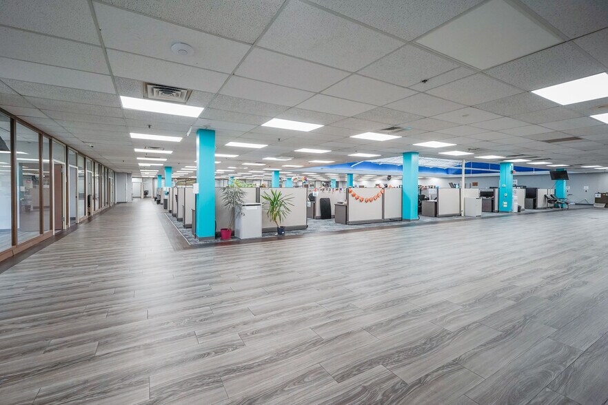 More Photos Of 663 E Crescent Ave, Ramsey Office For Lease