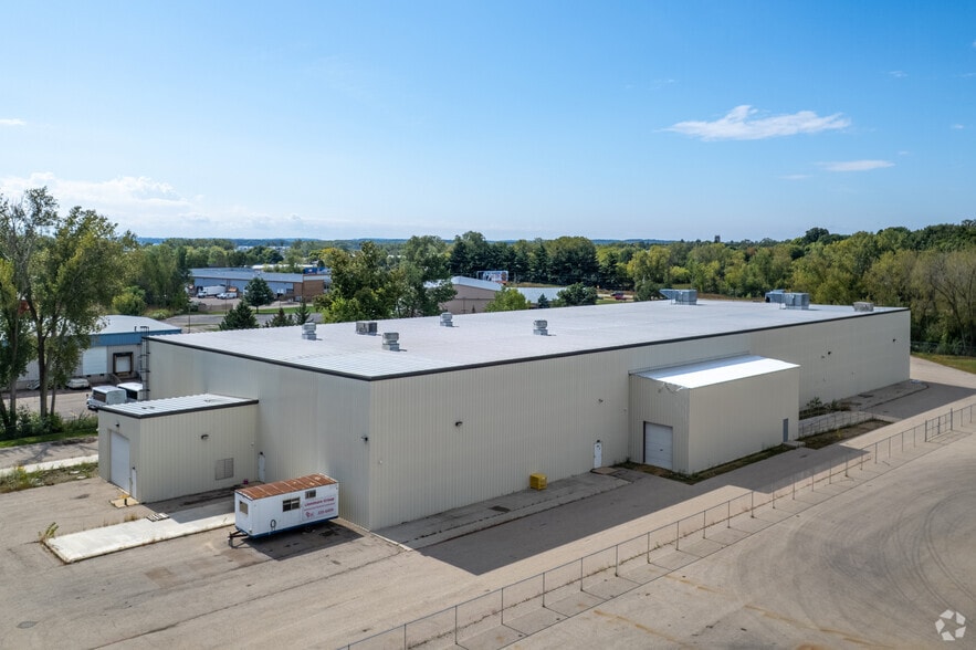 More Photos Of 2803 S Stoughton Rd, Madison Warehouse For Lease