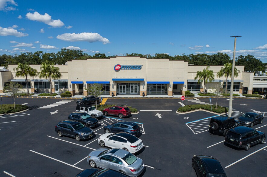 More Photos Of 4270 Aloma Ave, Winter Park Unknown For Lease