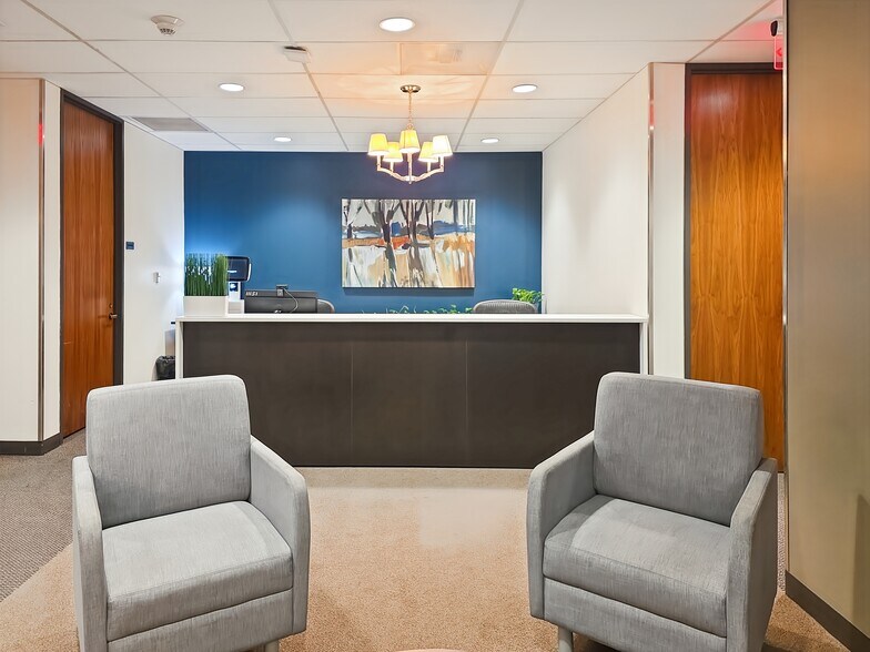 More Photos Of 1341 W Mockingbird Ln, Dallas Coworking Space