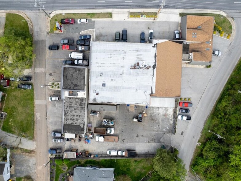 More Photos Of 7950 Fort Smallwood Rd, Baltimore Light Distribution For Lease