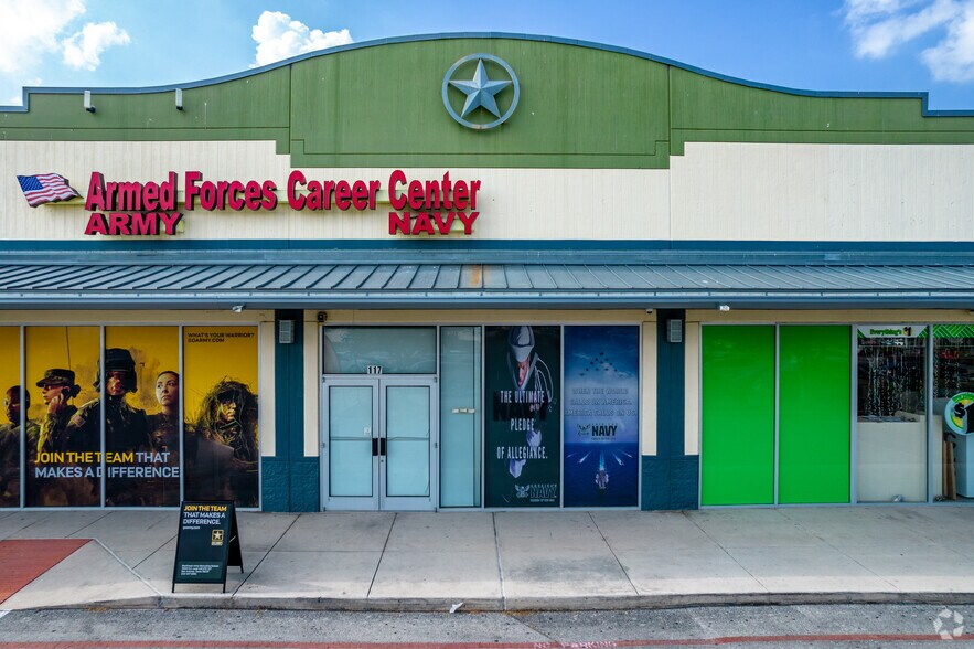 More Photos Of 2000 SE Loop 410, San Antonio Unknown For Lease