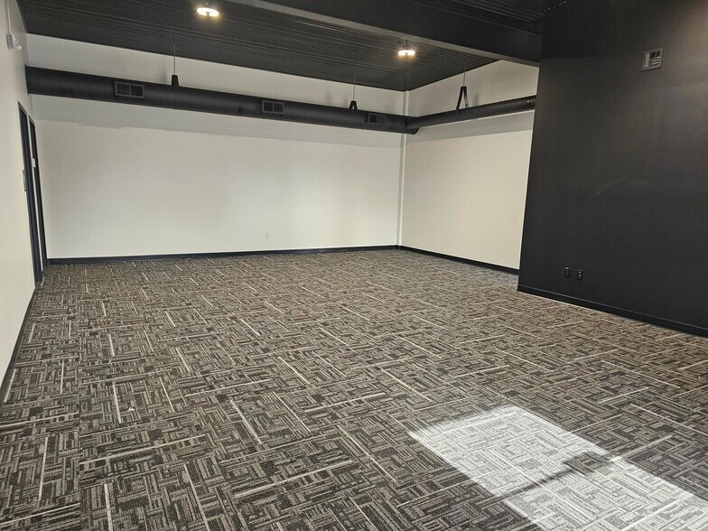 More Photos Of 321 W Clifton St, Tomah General Retail For Sale