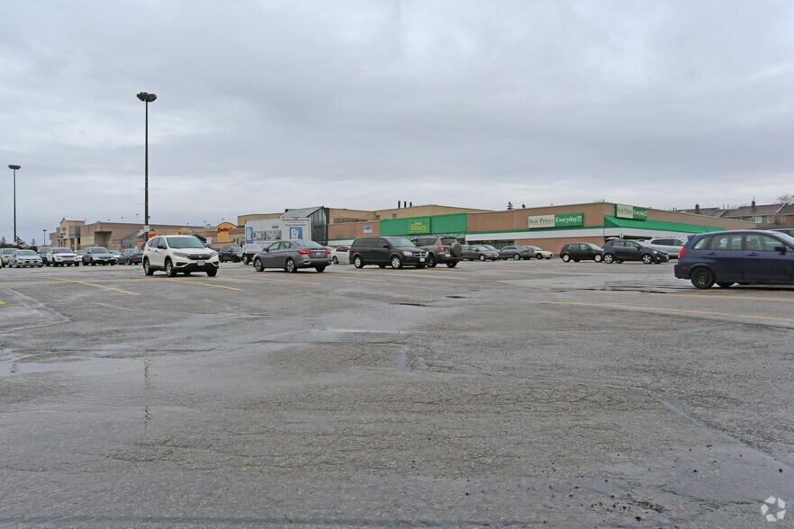 More Photos Of 2900 Steeles Ave E, Markham General Retail For Lease