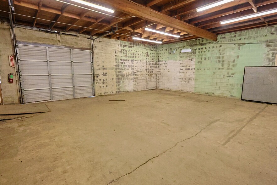 More Photos Of 665 Hemlock Ave, Coos Bay Refrigeration Cold Storage For Sale