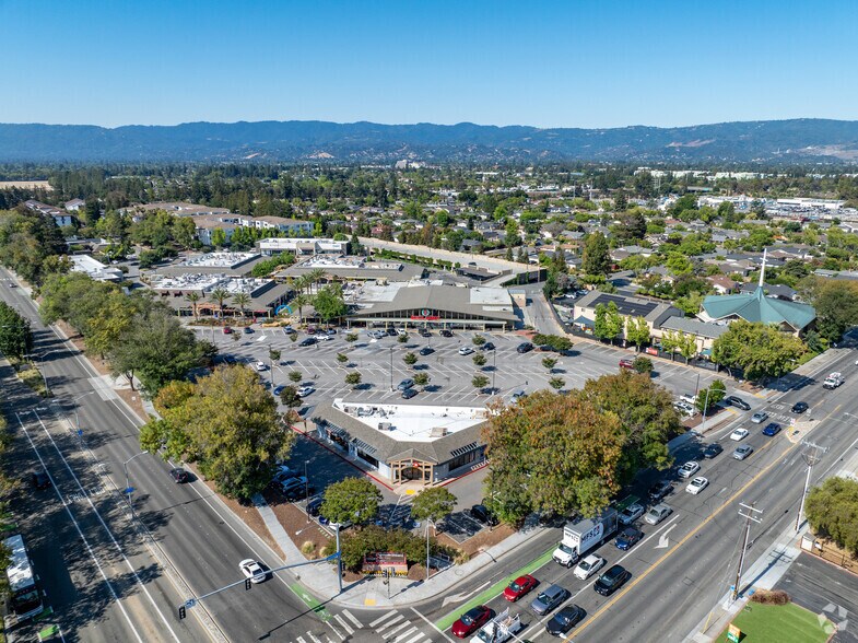 More Photos Of 10801-11111 N Wolfe Rd, Cupertino Unknown For Lease