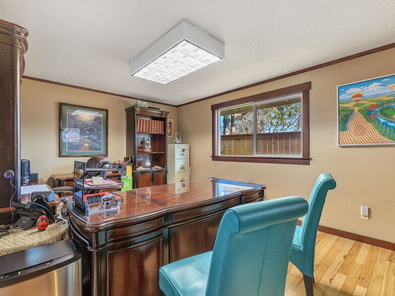 More Photos Of 1010 3rd Ave, Seaside Office For Sale