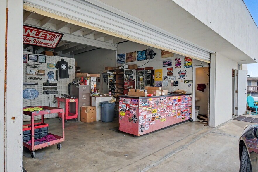 More Photos Of 1235-1239 Cushman Ave, San Diego Service For Sale