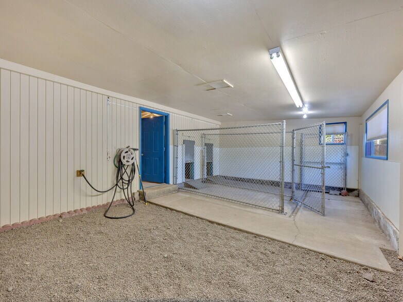 More Photos Of 44434 SE Coalman Rd, Sandy Light Manufacturing For Sale