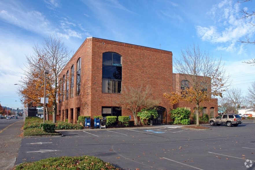 More Photos Of 9955 SE Washington, Portland Office For Lease