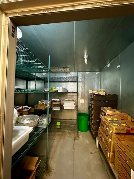 More Photos Of 386 Columbia Rd, Hanover General Retail For Lease