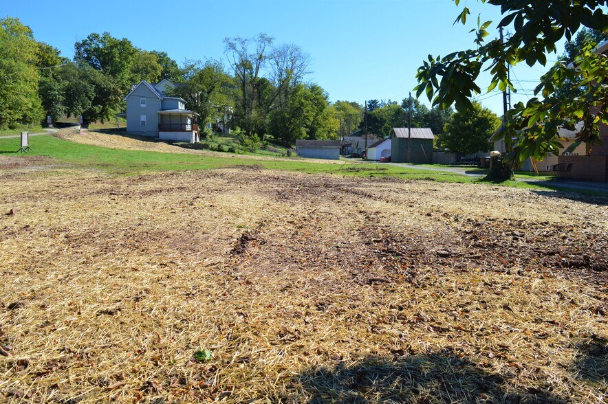 More Photos Of 308 Gross St, Marietta Land For Sale