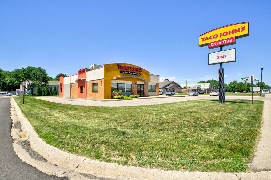 More Photos Of 1401 State St N, Waseca Freestanding For Lease