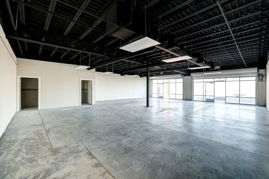 More Photos Of 6525 S Bruce St, Las Vegas Warehouse For Lease