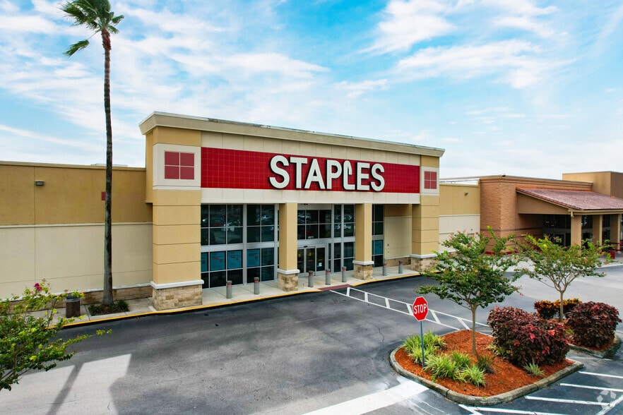 More Photos Of 4011-4159 US Highway 98 N, Lakeland Unknown For Lease