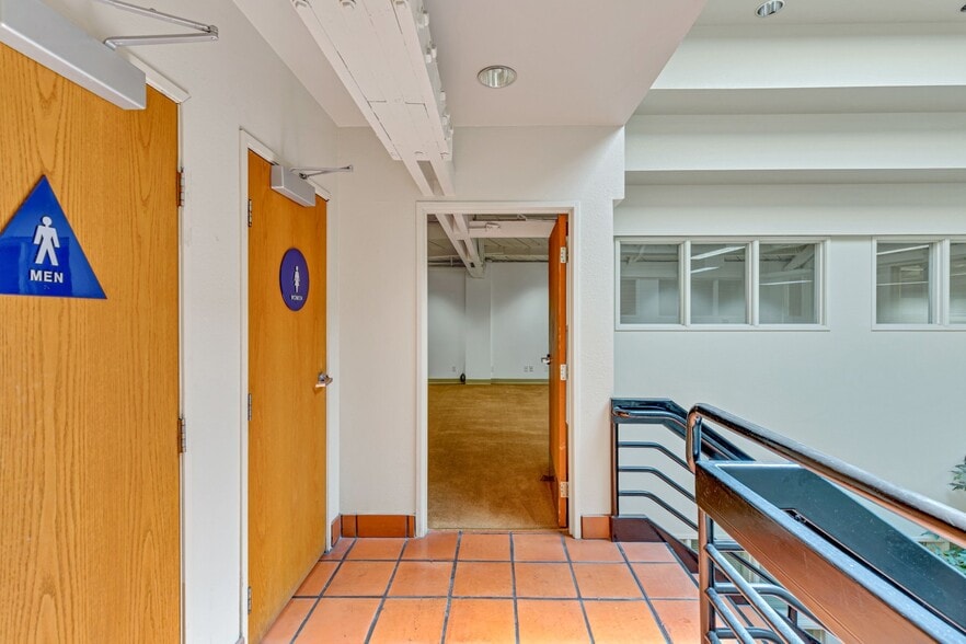 More Photos Of 220 4th St, Oakland Office For Lease