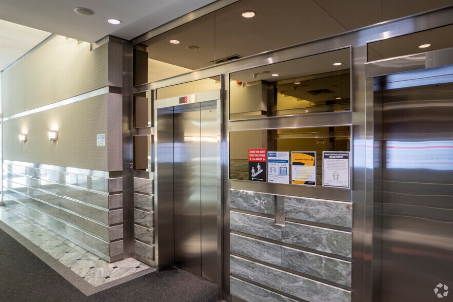 More Photos Of 160 Eglinton Ave E, Toronto Office For Lease