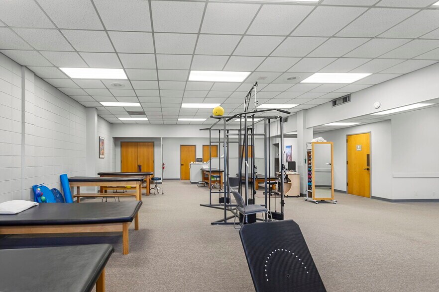 More Photos Of , Baton Rouge Office For Sale