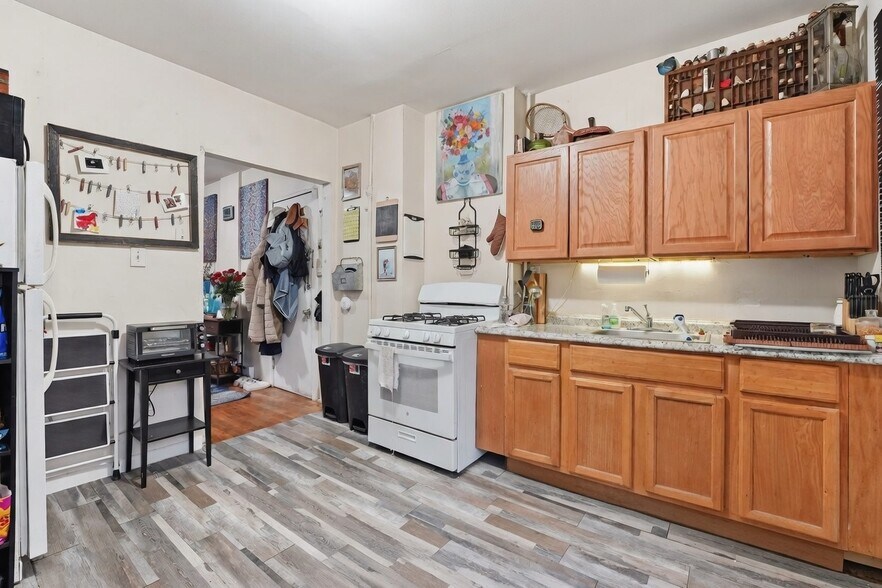 More Photos Of 127 Ogden Ave, Jersey City Apartments For Sale