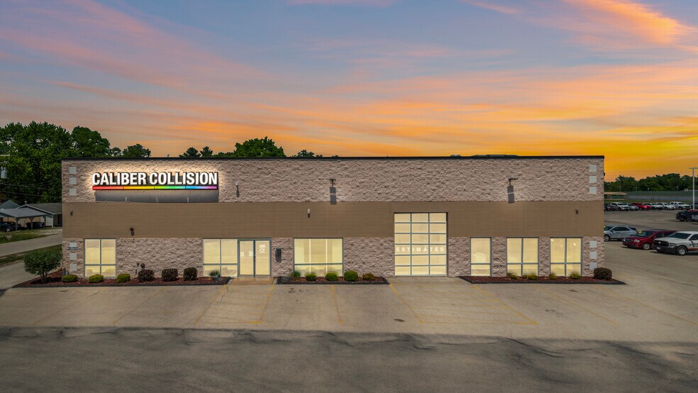 More Photos Of 3912 17th St, East Moline Auto Repair For Sale