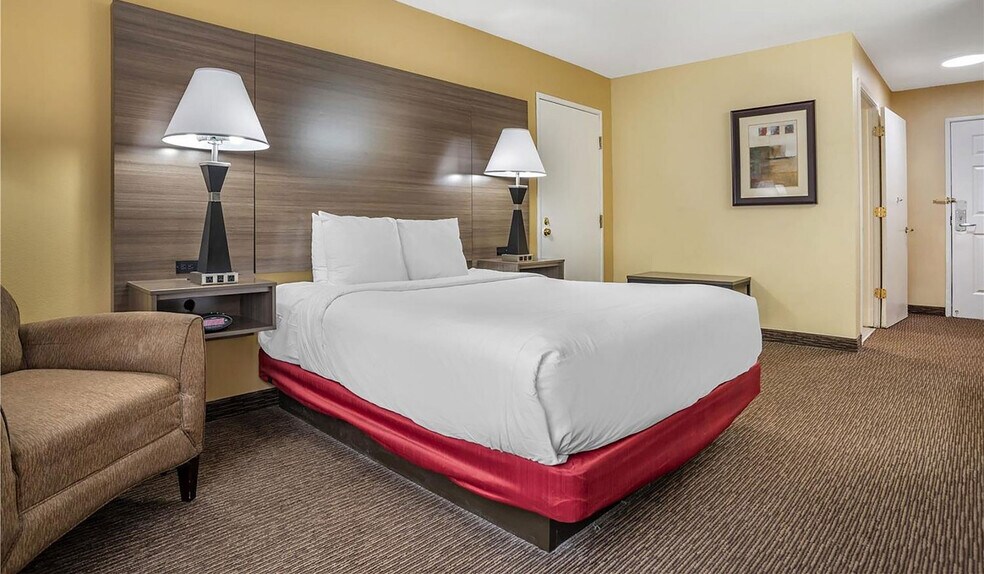 More Photos Of 5041 Academy Ln, Bessemer Hotel For Sale