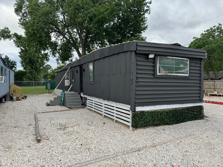 More Photos Of 5723 Airline Dr, Houston Land For Sale