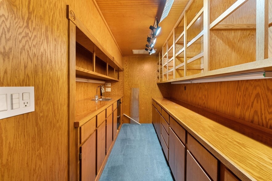 More Photos Of 121 Scott St, San Marcos Office Residential For Sale