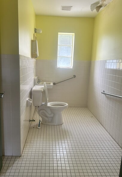 More Photos Of , Fairburn Unknown For Sale